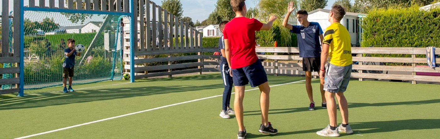 terrain football camping vendée