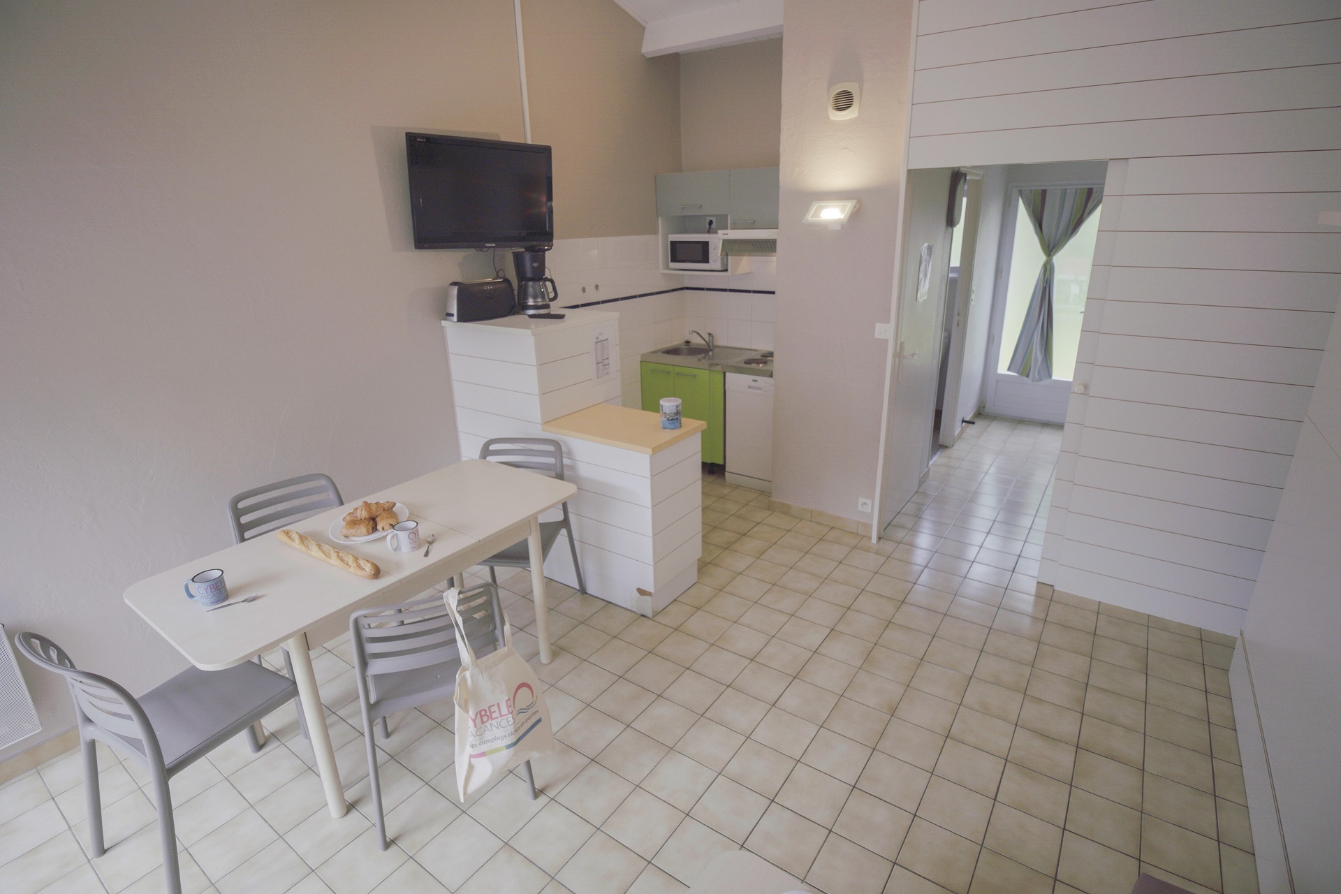 2021_BEL AIR_STUDIO_COYOTE (43)-2