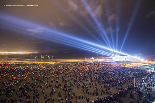 copyright_vincent_curutchetdppivendeeglobe_remise_des_prix_3__079039400_1225_06062016