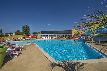 camping avec piscine couverte vendée